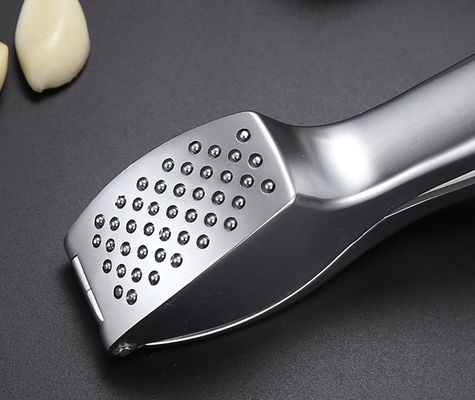 پریس سیر درجه غذایی خردکننده زنجبیل خرد کننده پوست کشنده 16*3cm Multi Kitchen Grater