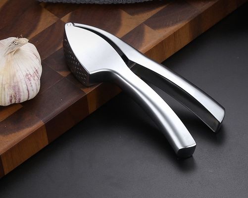 فولاد ضد زنگ زنک آلیاژ دستی پریس سیر پریس دست برای آشپزخانه آشپزخانه